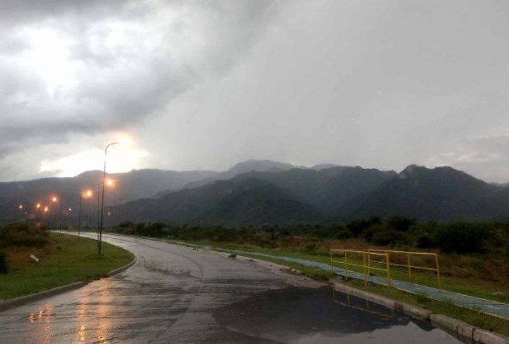 Lee más sobre el artículo Vuelve el agua: San Luis en alerta amarilla por tormentas fuertes