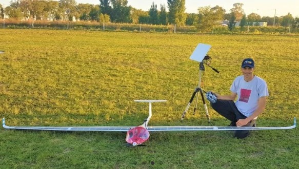 Lee más sobre el artículo Científicos de la UNSL y la UNViMe desarrollan un novedoso sistema de reforestación con drones